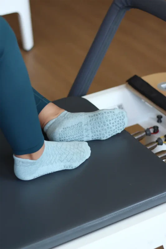 What Features Should I Look for When Buying Grippy Socks?